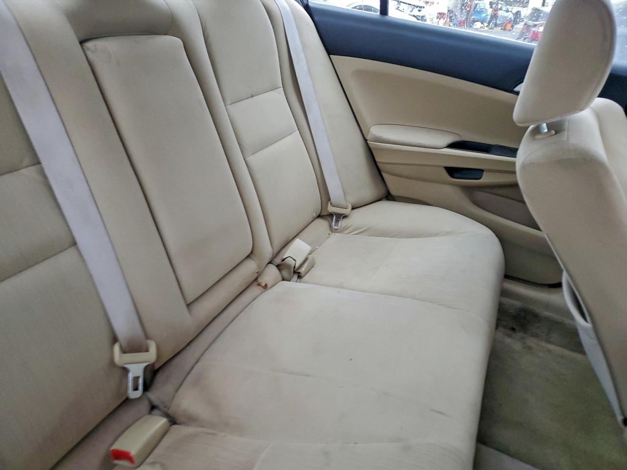 2011 HONDA ACCORD LX photo 10