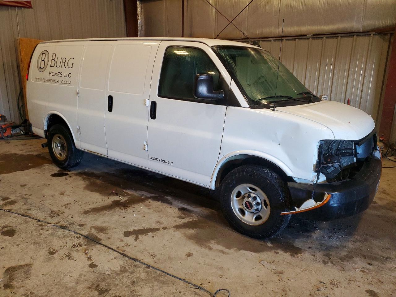 2016 GMC SAVANA G3500 photo 4