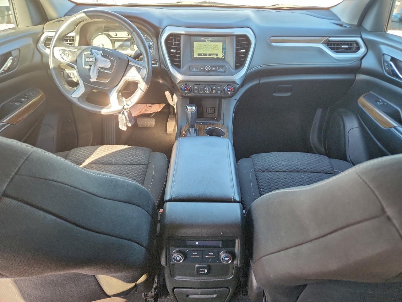 2017 GMC ACADIA SLE photo 8