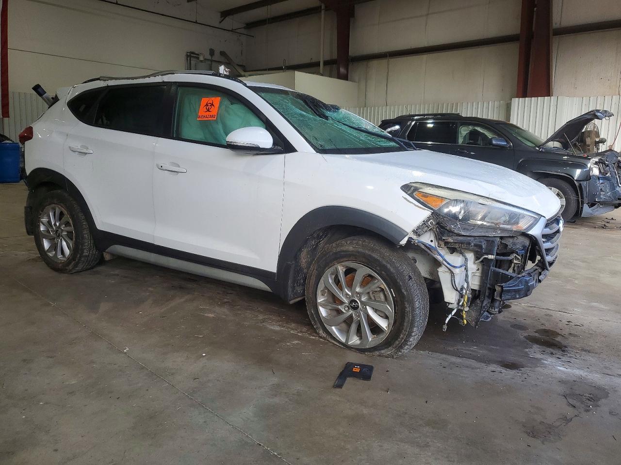 2018 HYUNDAI TUCSON photo 7
