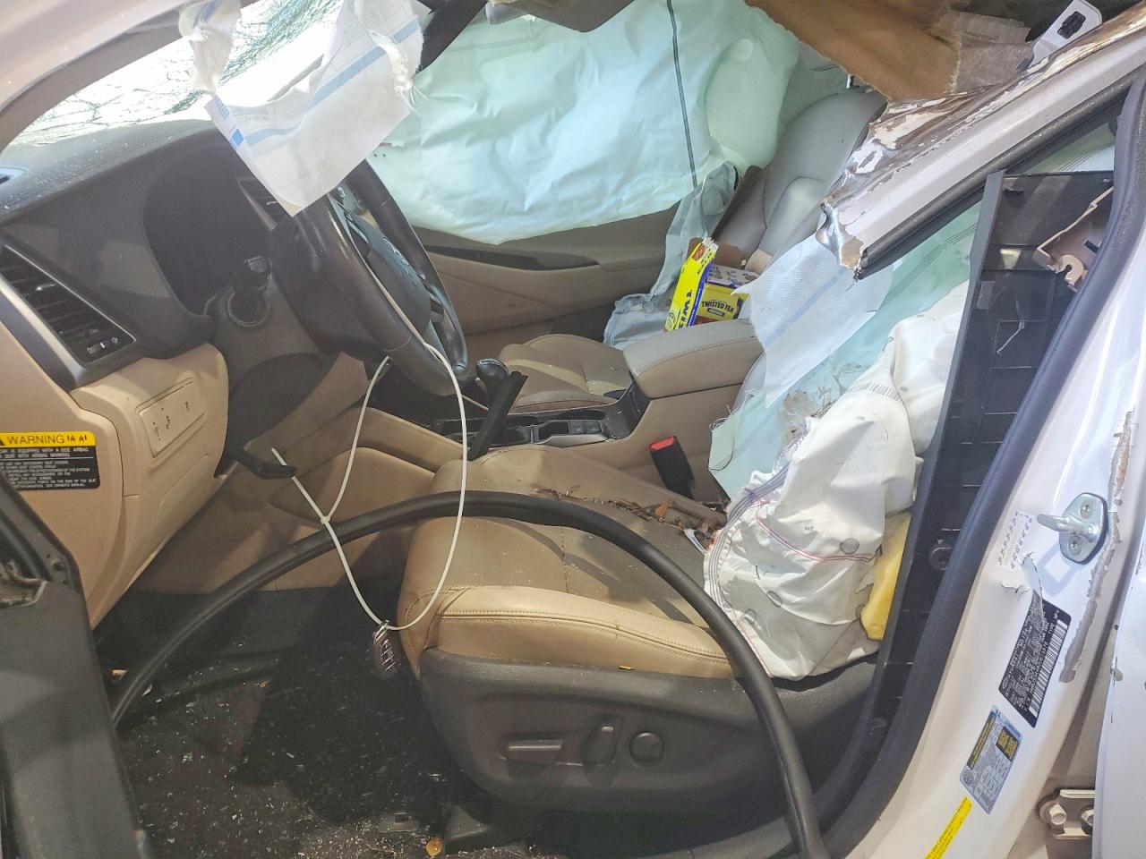 2018 HYUNDAI TUCSON photo 13