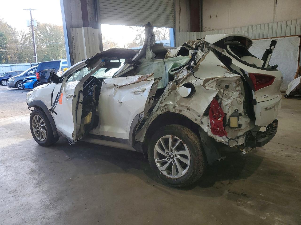 2018 HYUNDAI TUCSON photo 3
