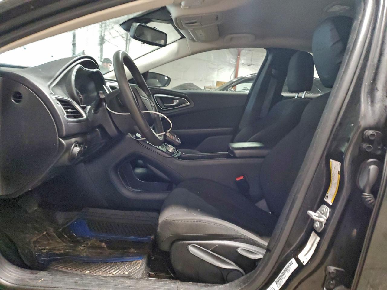 2015 CHRYSLER 200 LIMITED photo 7