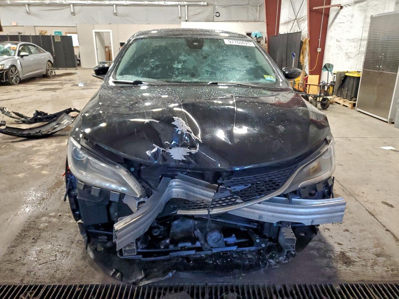 2015 CHRYSLER 200 LIMITED photo 5