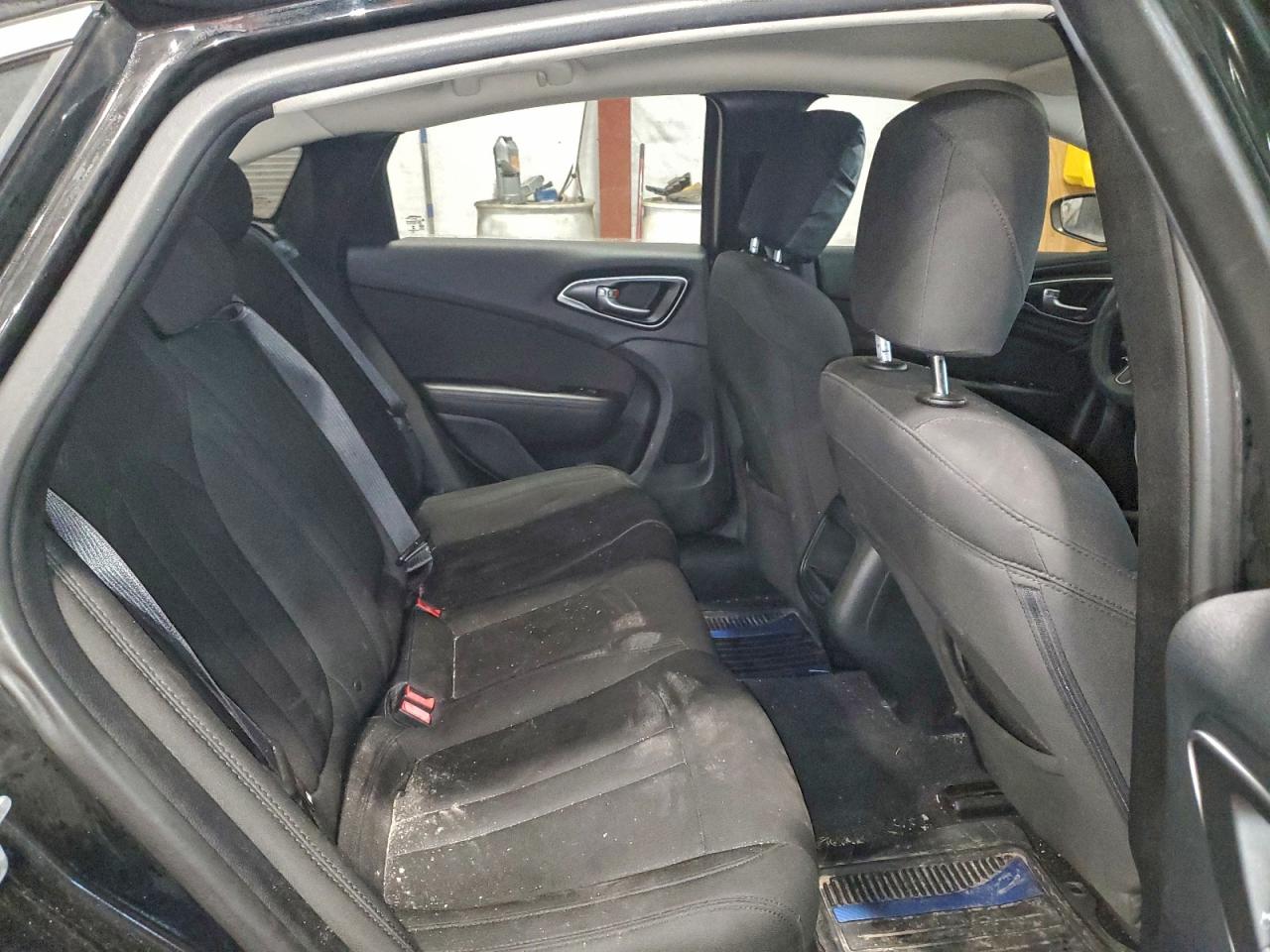 2015 CHRYSLER 200 LIMITED photo 10