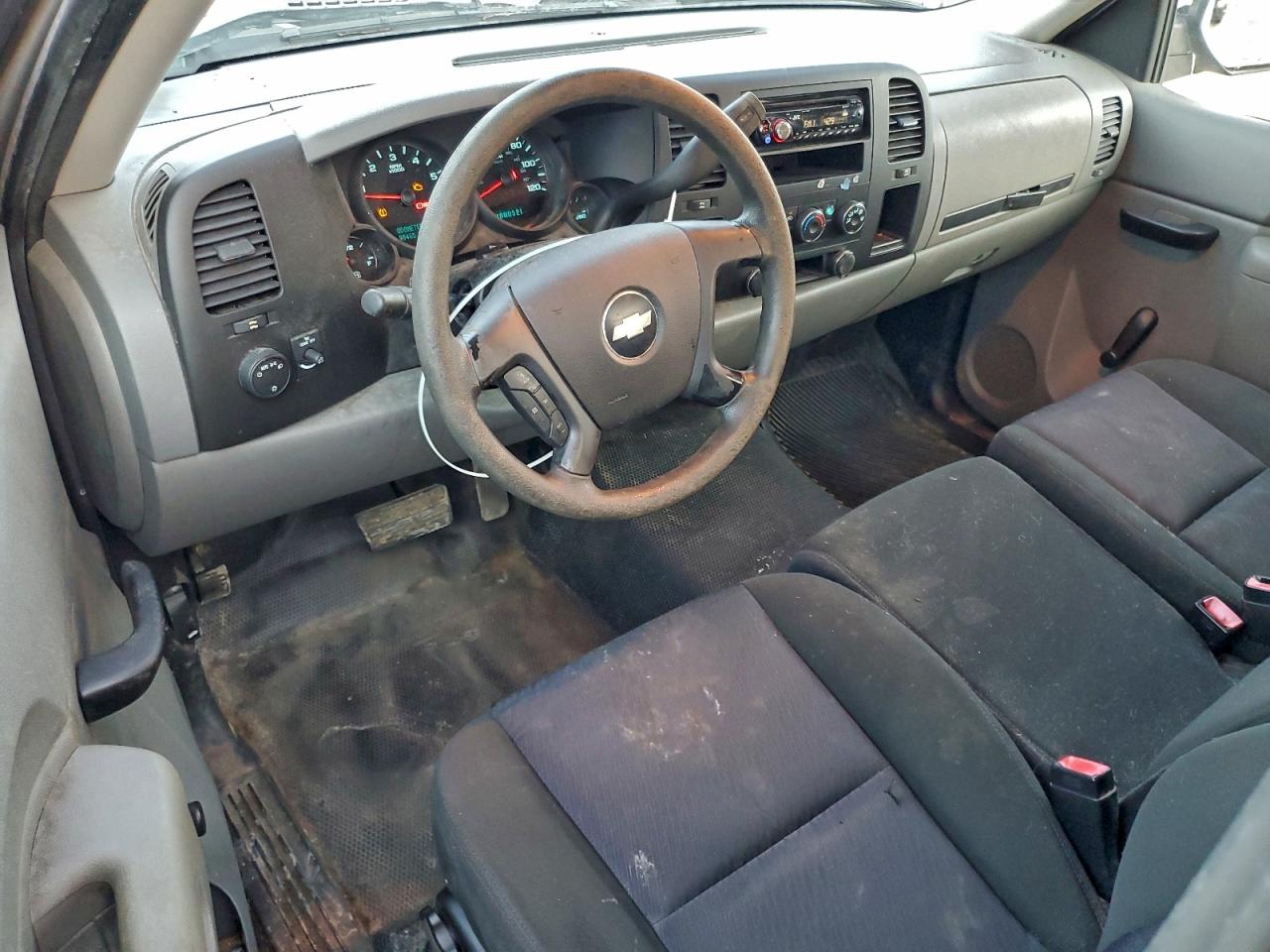 2010 CHEVROLET SILVERADO C1500 photo 8