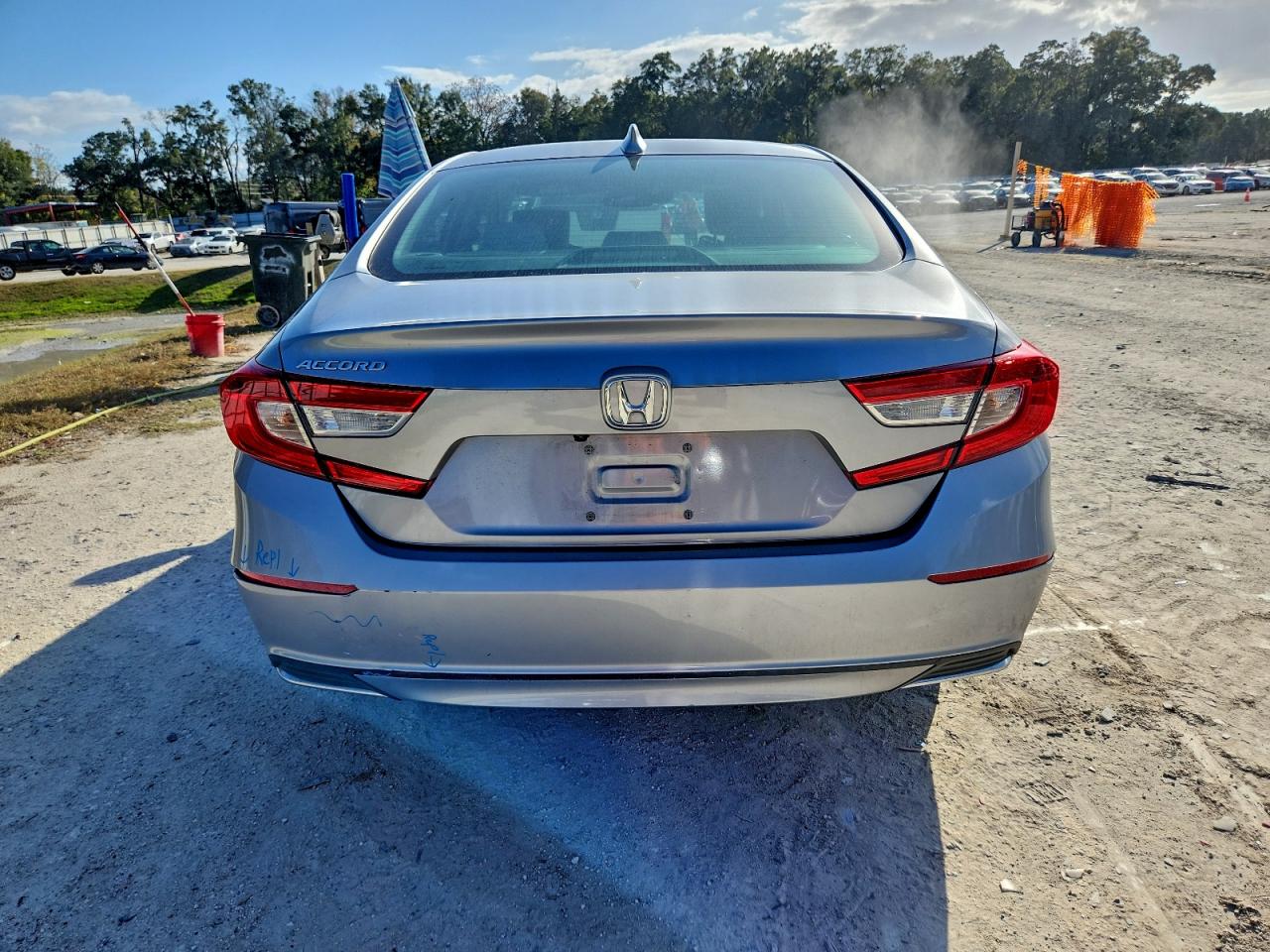2020 HONDA ACCORD LX photo 6