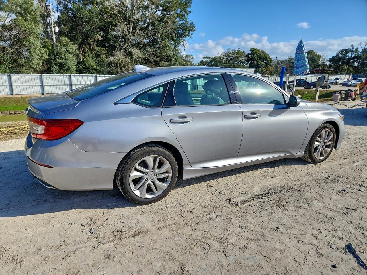 2020 HONDA ACCORD LX photo 3