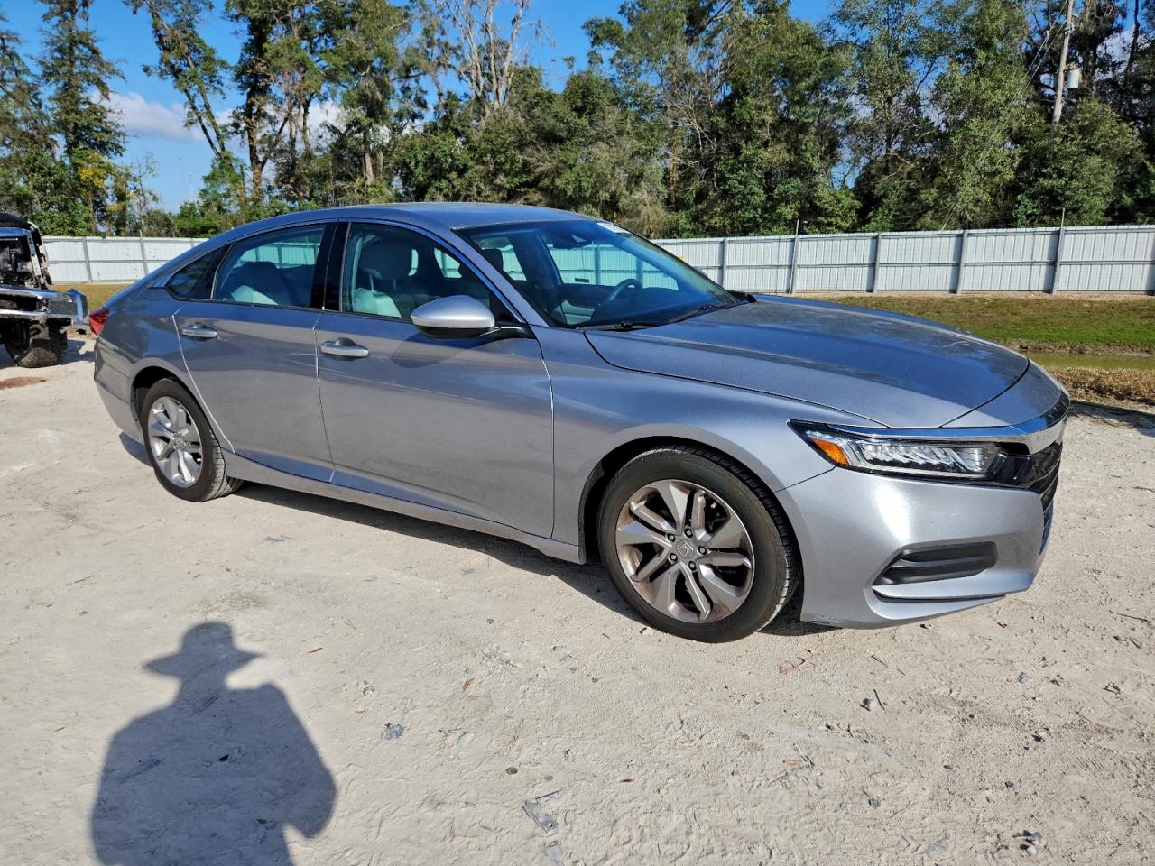 2020 HONDA ACCORD LX photo 4