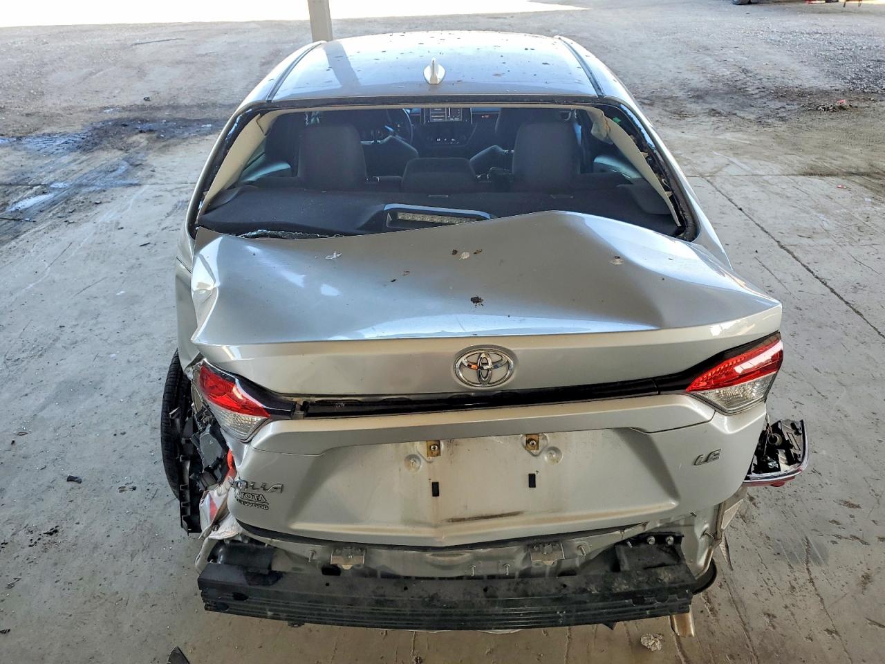 2020 TOYOTA COROLLA LE photo 6