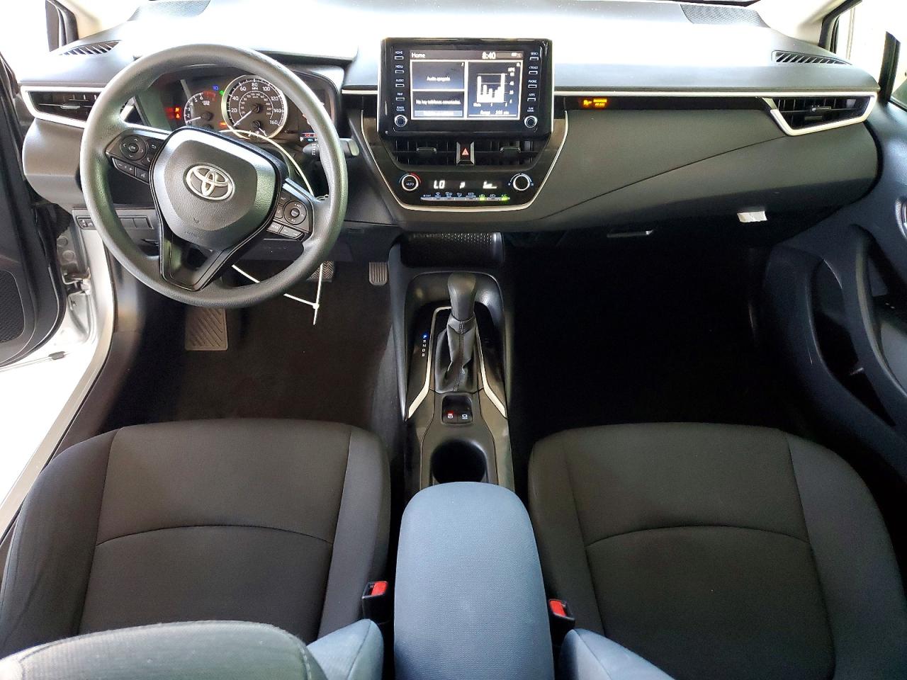 2020 TOYOTA COROLLA LE photo 8