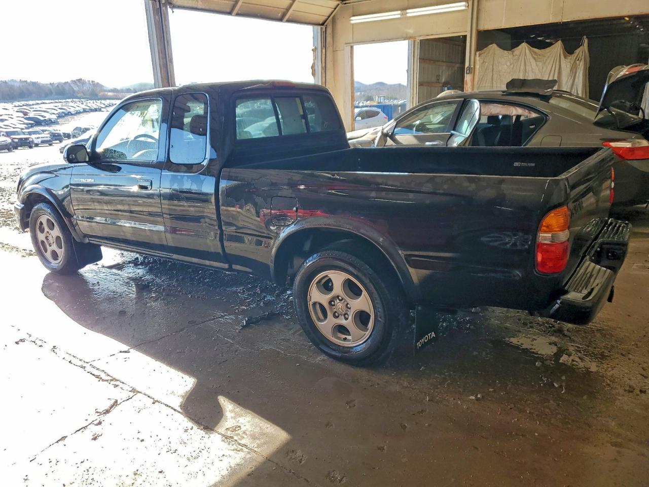 2001 TOYOTA TACOMA XTRACAB S-RUNNER photo 2