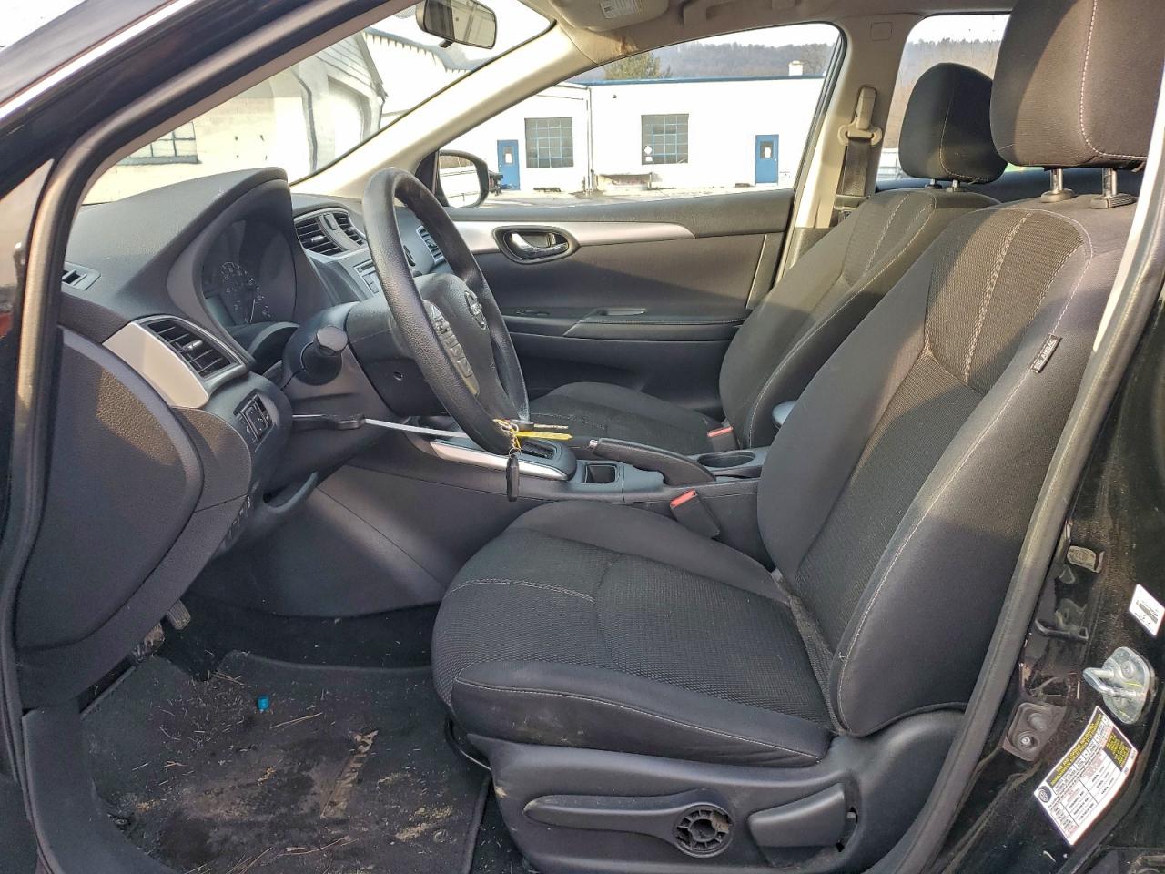 2016 NISSAN SENTRA S photo 7