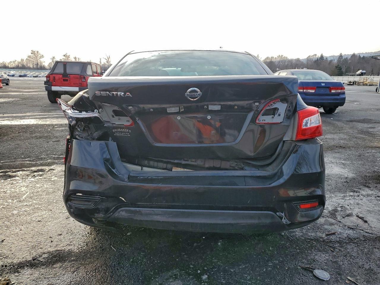 2016 NISSAN SENTRA S photo 6