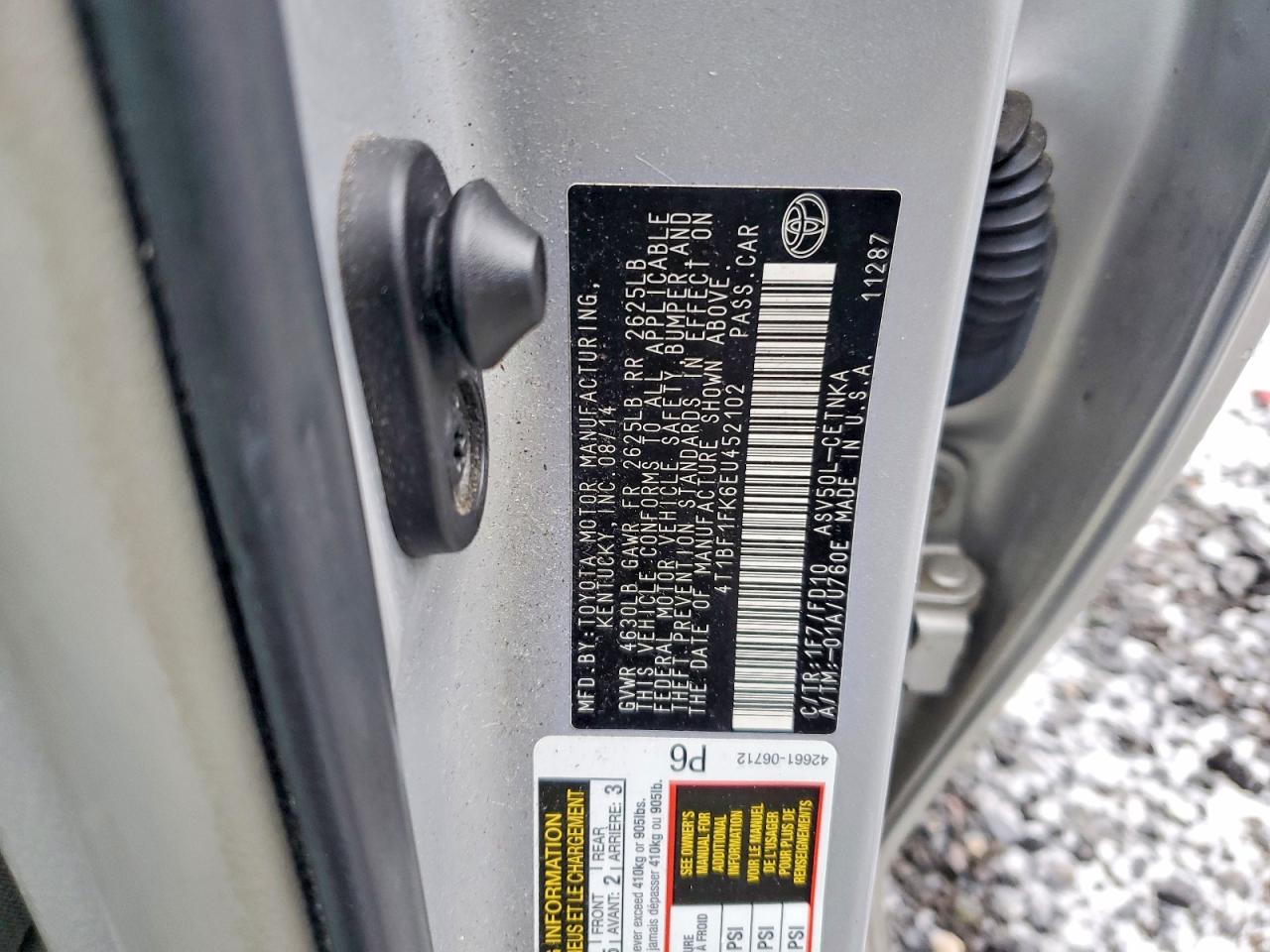 2014 TOYOTA CAMRY photo 12