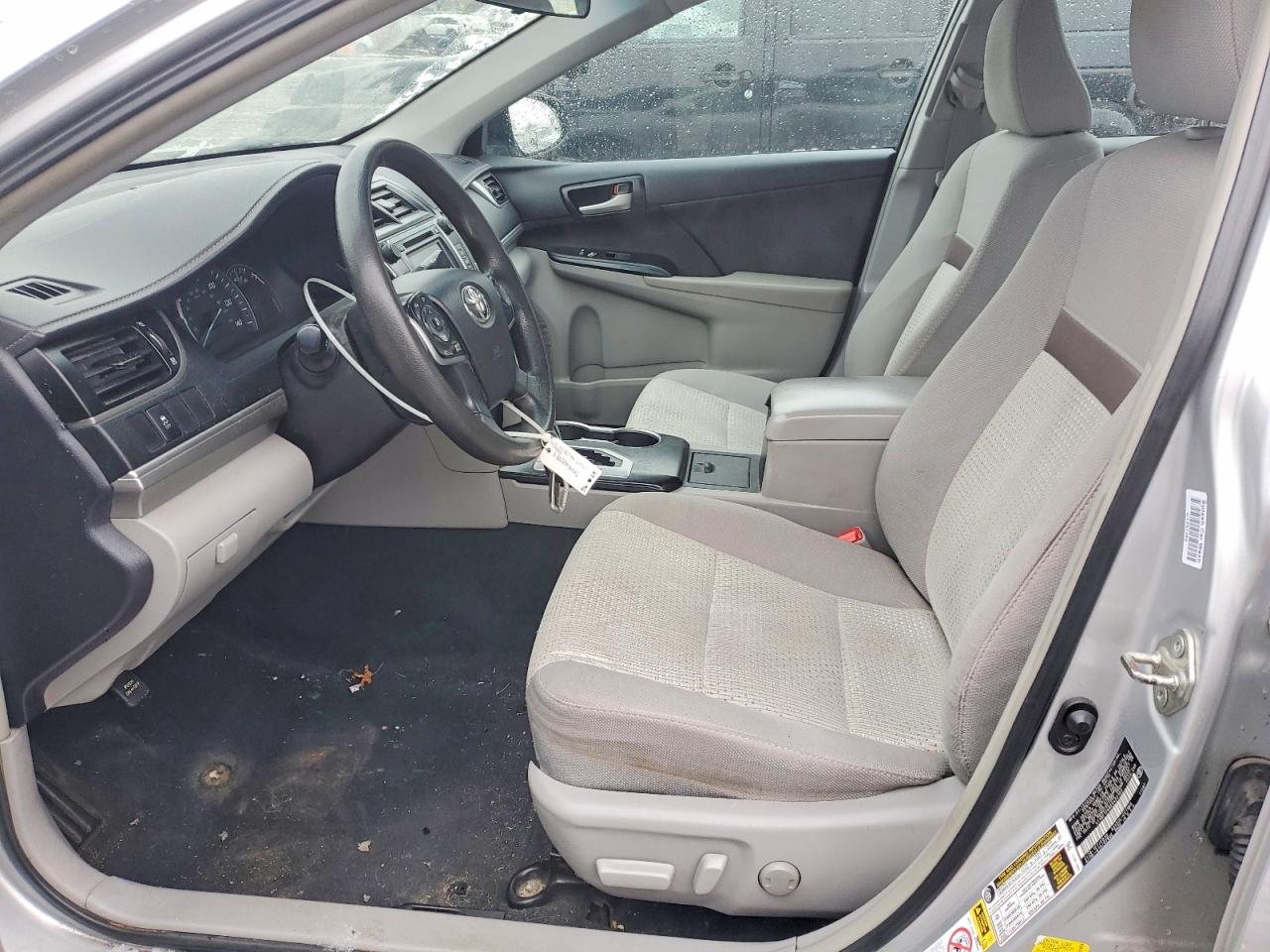 2014 TOYOTA CAMRY photo 7