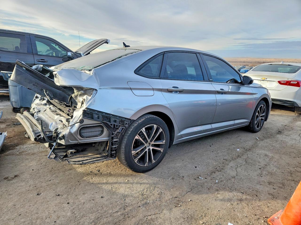 2023 VOLKSWAGEN JETTA SPORT photo 3