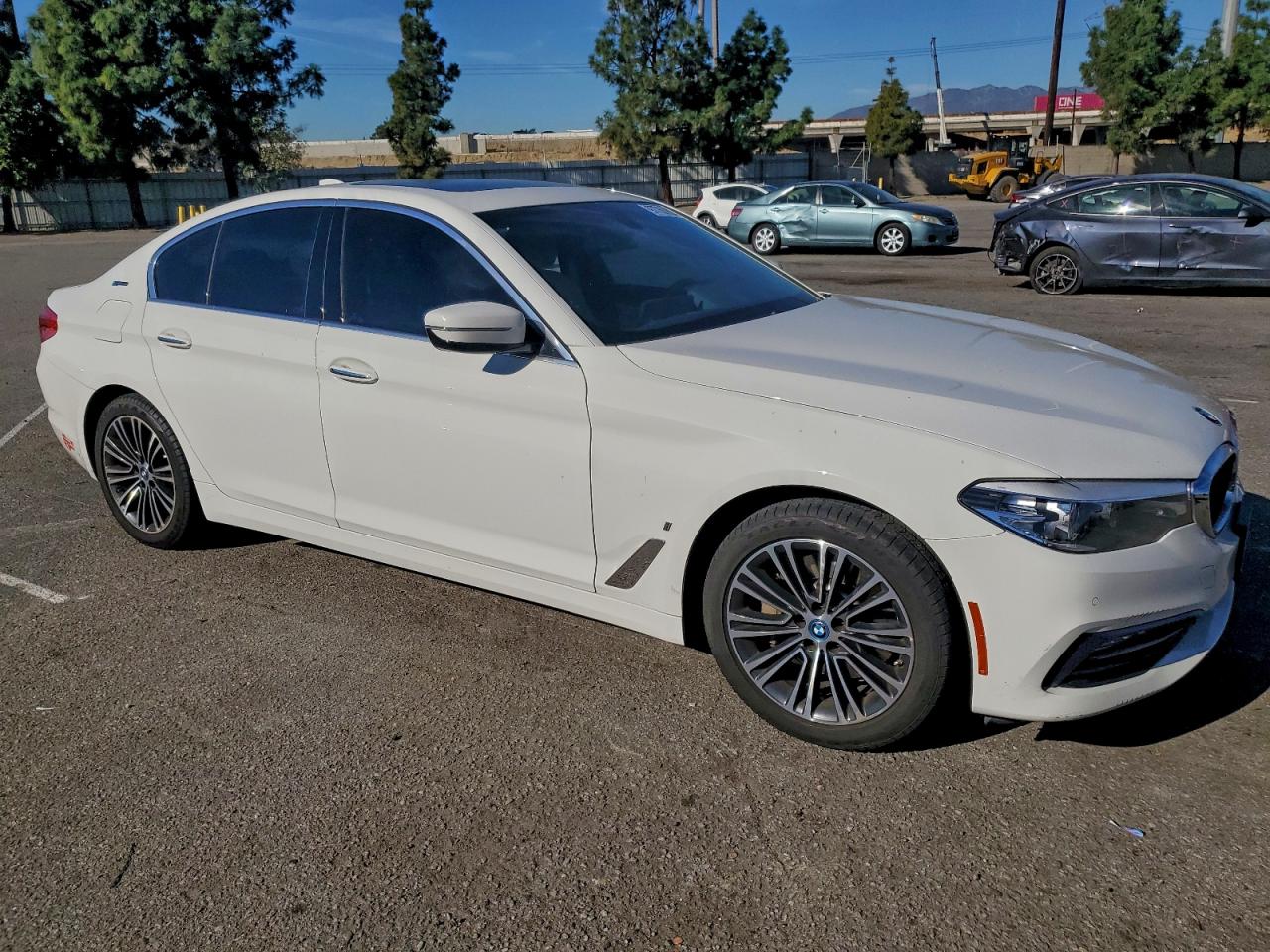 2018 BMW 530E photo 4