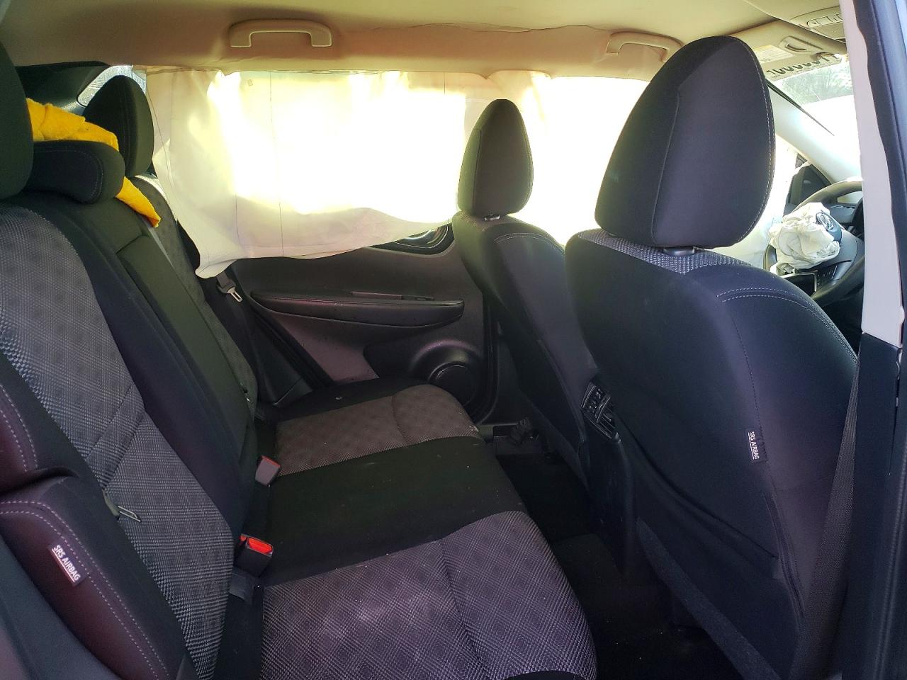 2020 NISSAN ROGUE SPORT S photo 10
