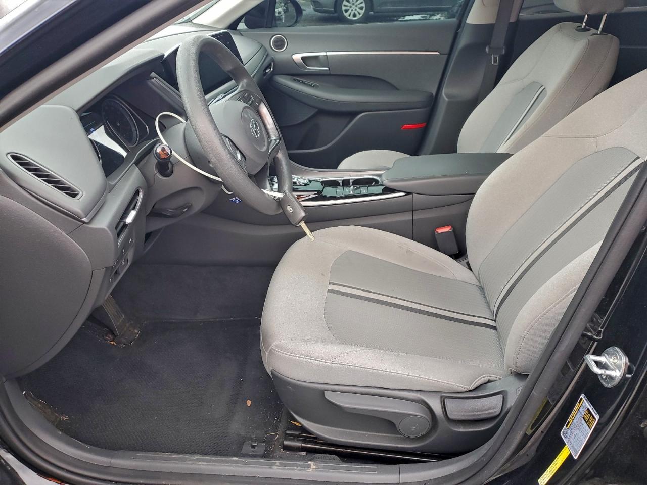 2020 HYUNDAI SONATA SE photo 7
