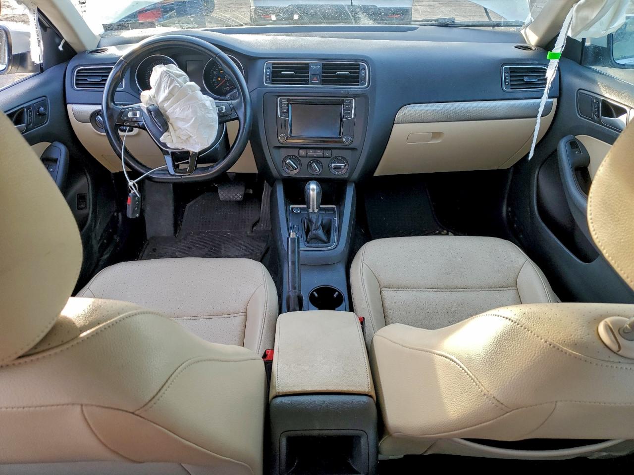 2017 VOLKSWAGEN JETTA SE photo 8