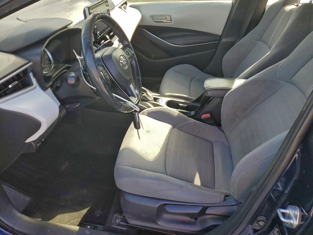2020 TOYOTA COROLLA SE photo 13