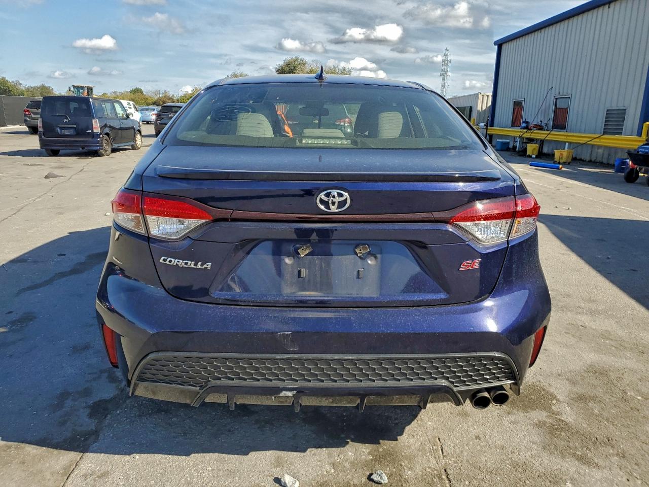 2020 TOYOTA COROLLA SE photo 11