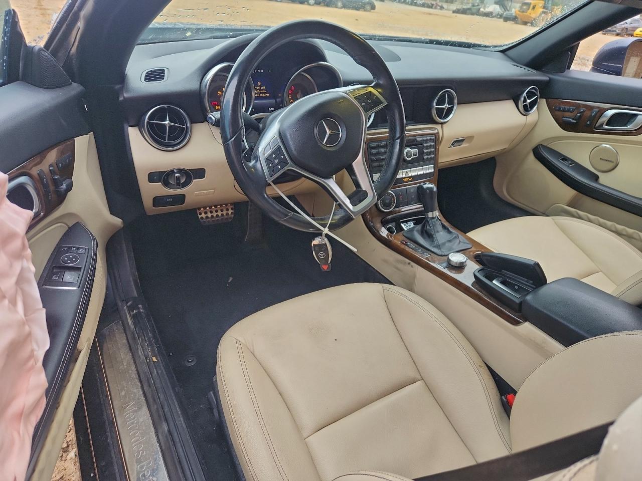 2015 MERCEDES-BENZ SLK 250 photo 8