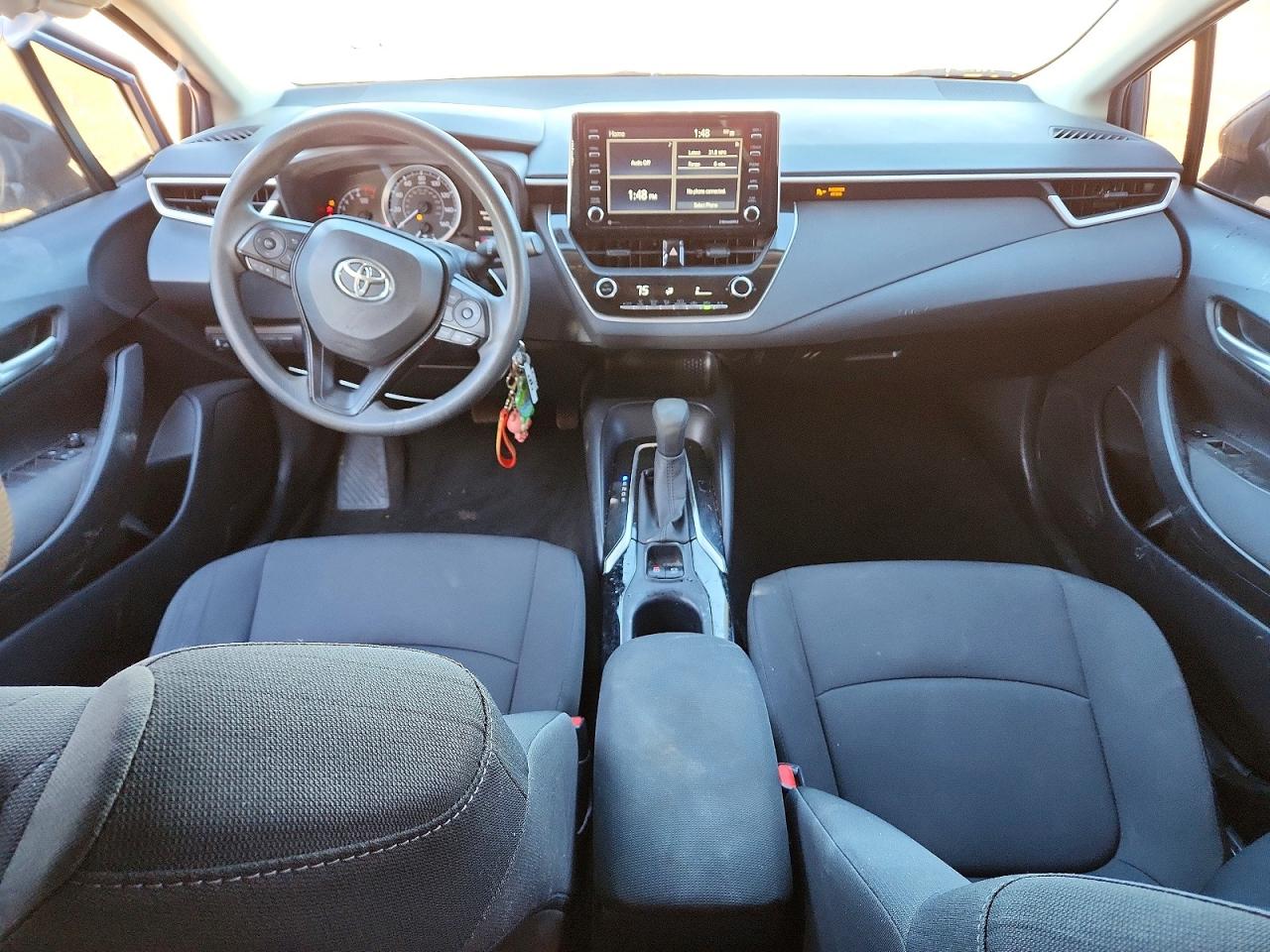 2021 TOYOTA COROLLA LE photo 8