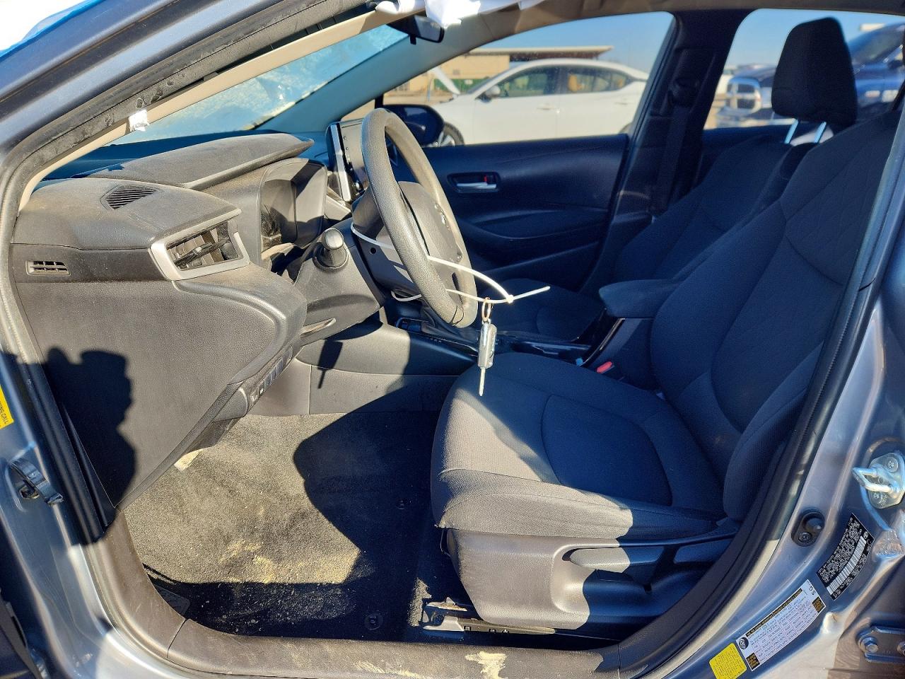 2021 TOYOTA COROLLA LE photo 7