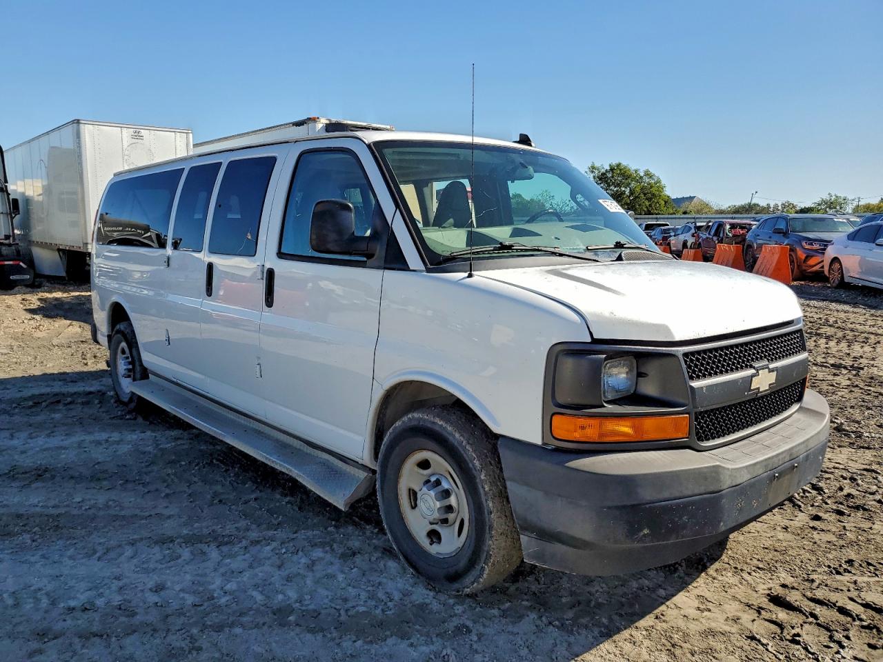 2017 CHEVROLET EXPRESS G3500 LS photo 4