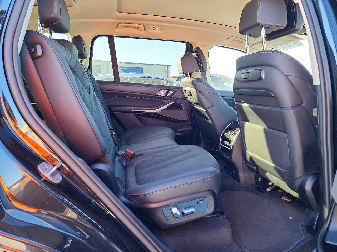 2024 BMW X7 XDRIVE40I photo 10