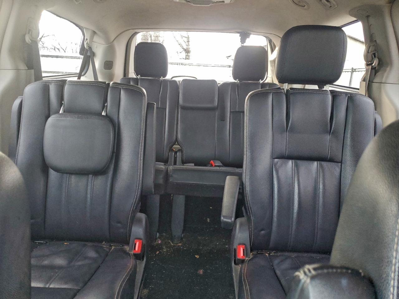 2015 CHRYSLER TOWN & COUNTRY TOURING photo 10
