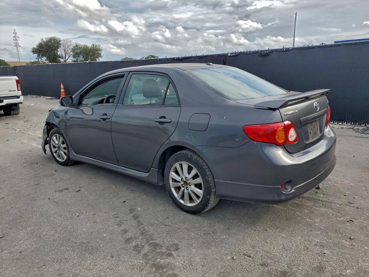 2009 TOYOTA COROLLA BASE photo 2