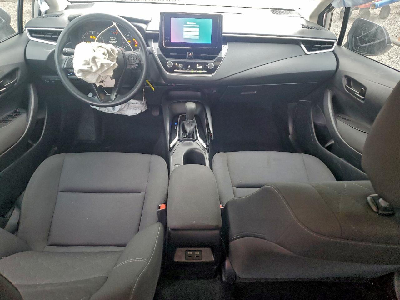 2024 TOYOTA COROLLA LE photo 8
