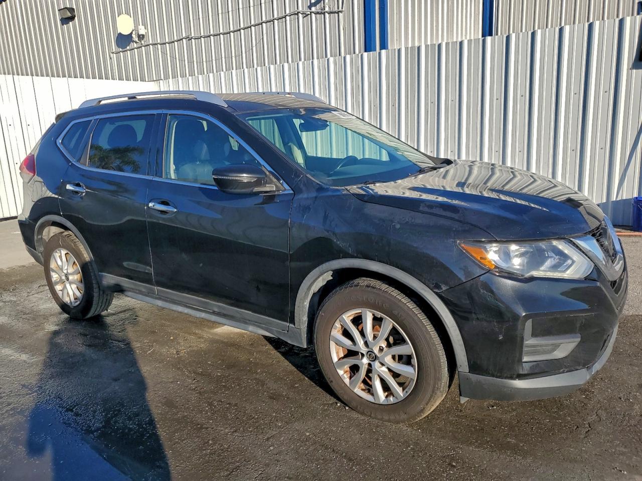 2020 NISSAN ROGUE S photo 4