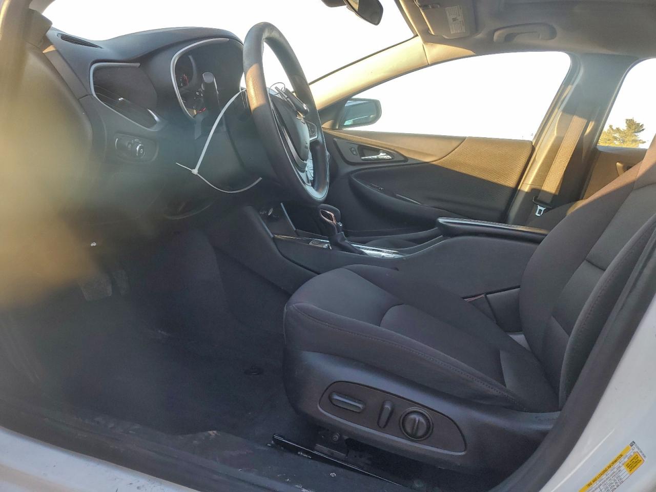 2023 CHEVROLET MALIBU LT photo 13