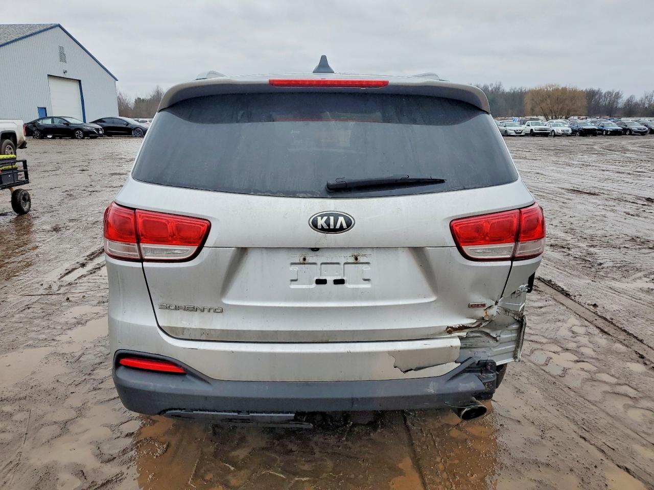 2016 KIA SORENTO LX photo 6