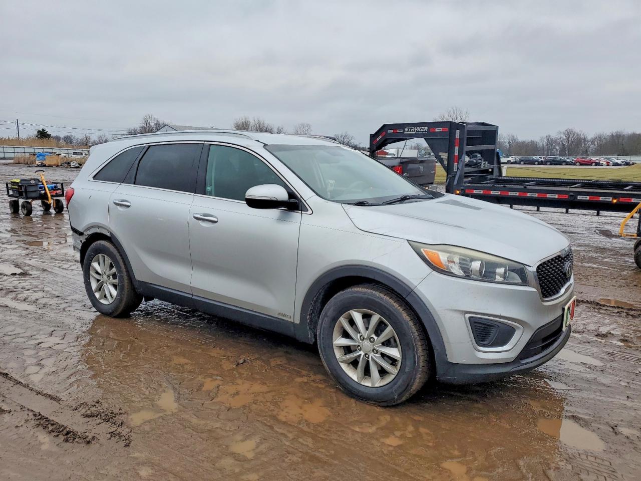 2016 KIA SORENTO LX photo 4