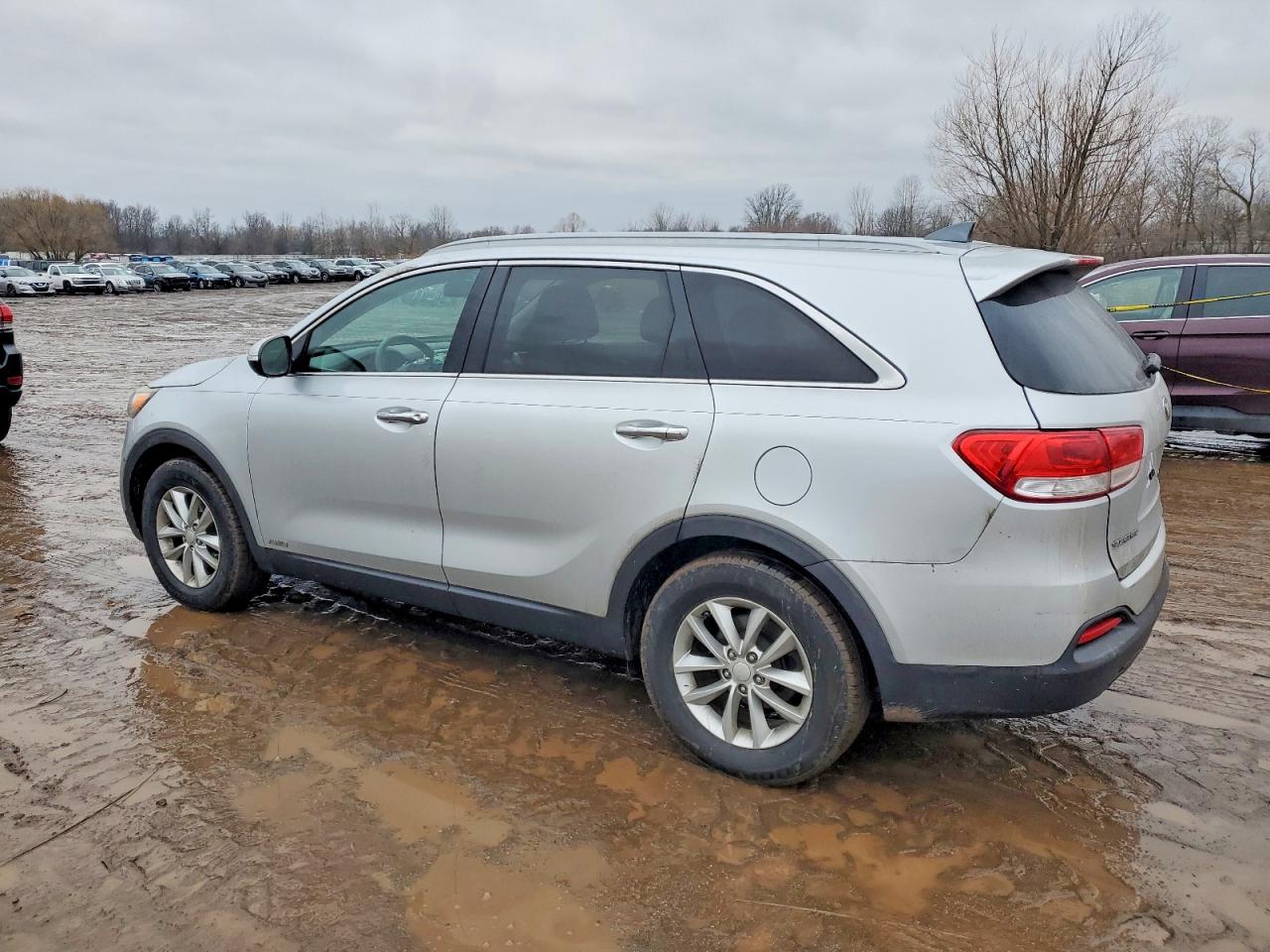 2016 KIA SORENTO LX photo 2