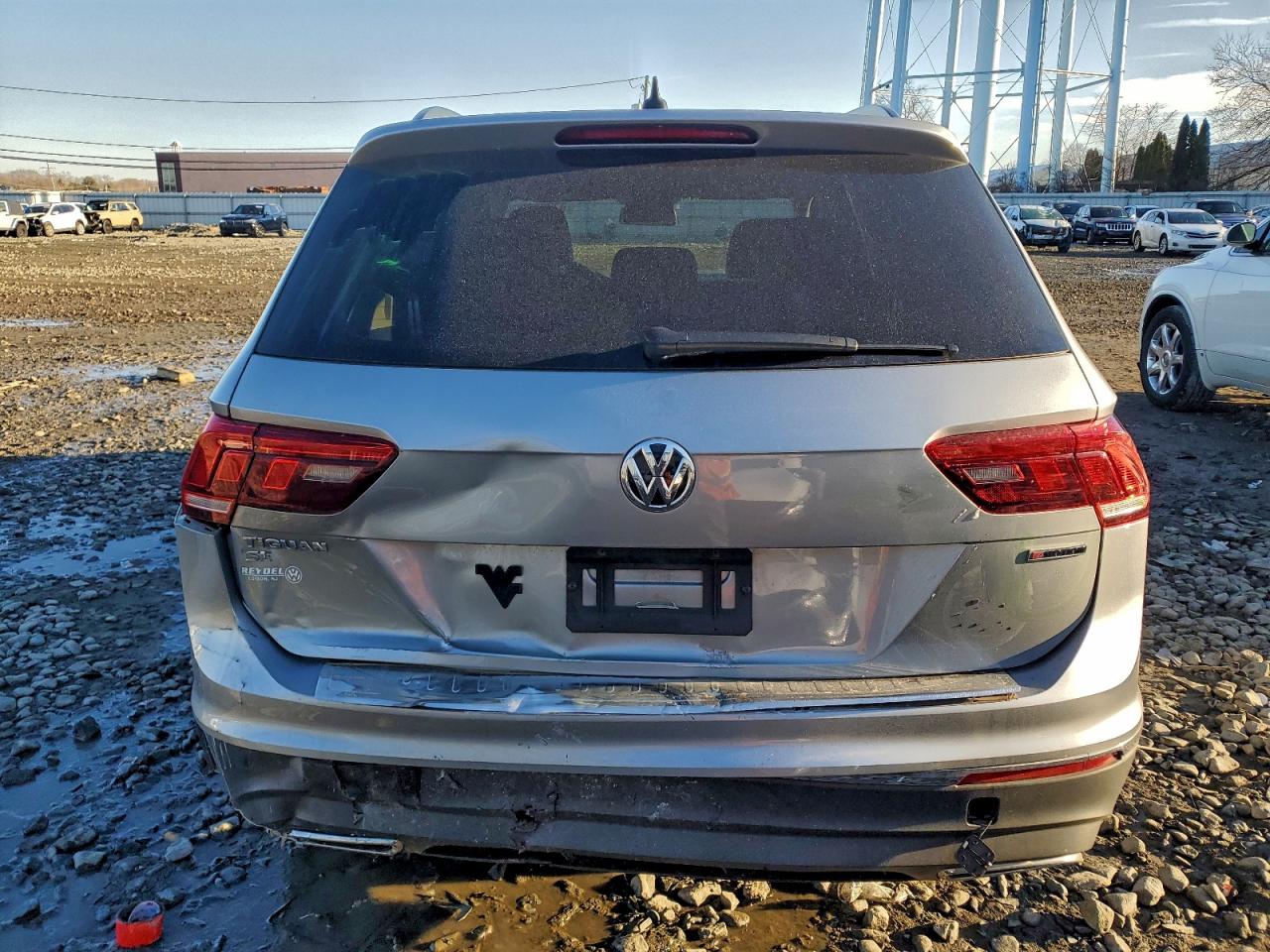 2020 VOLKSWAGEN TIGUAN SE photo 6