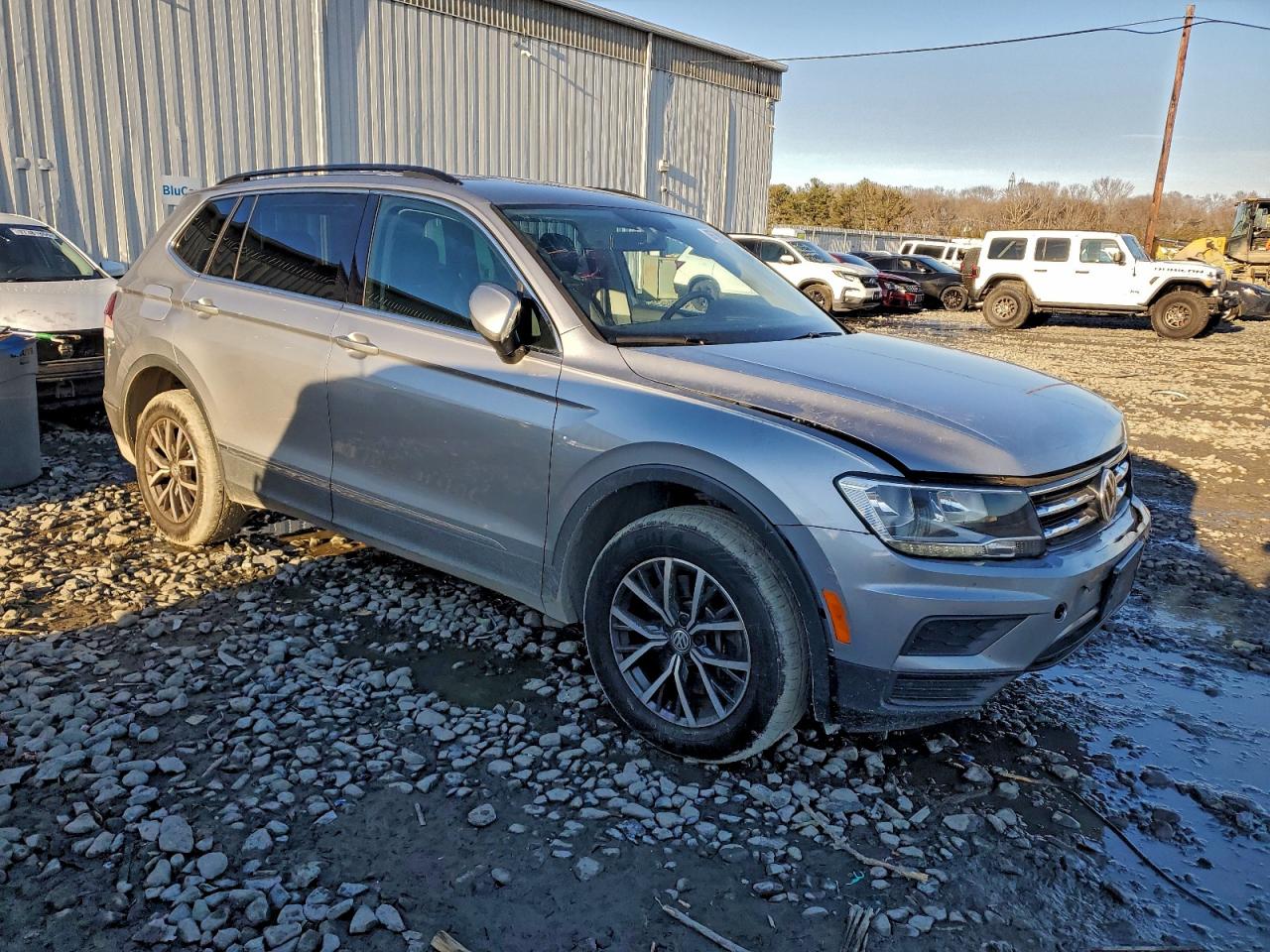 2020 VOLKSWAGEN TIGUAN SE photo 4