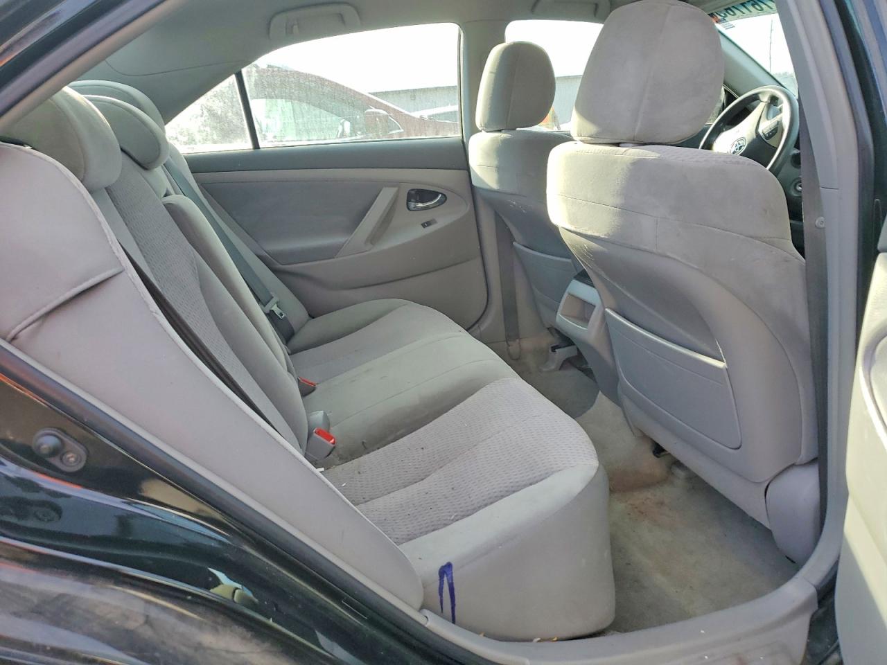 2011 TOYOTA CAMRY BASE photo 10