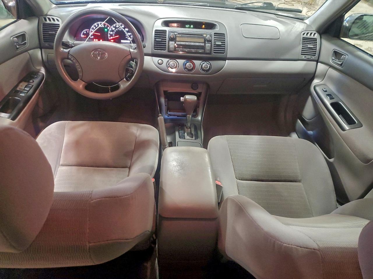 2005 TOYOTA CAMRY LE photo 8
