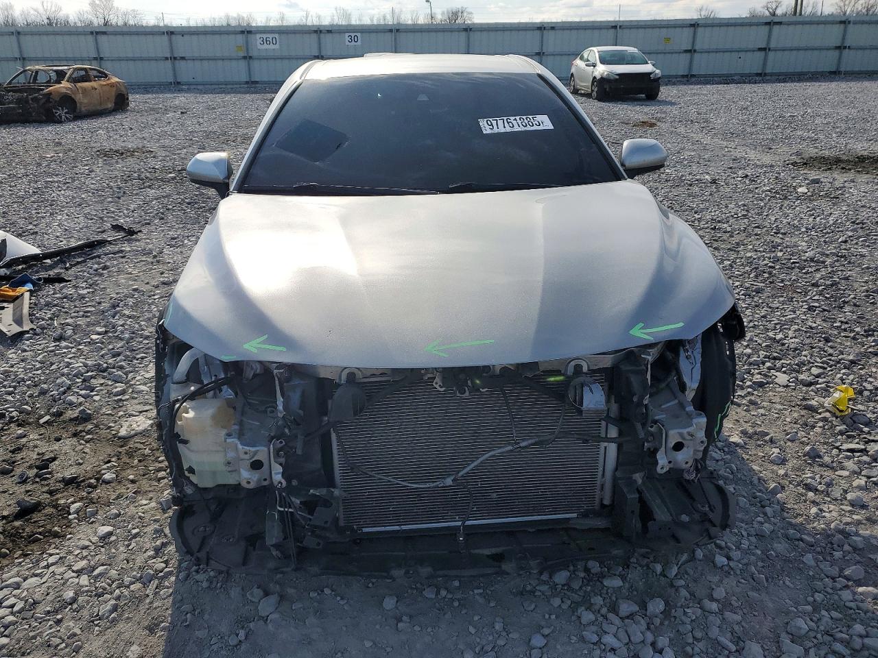 2020 TOYOTA CAMRY SE photo 9