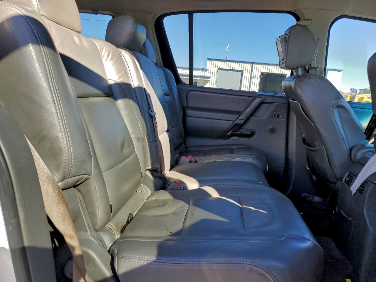 2005 NISSAN ARMADA SE photo 11