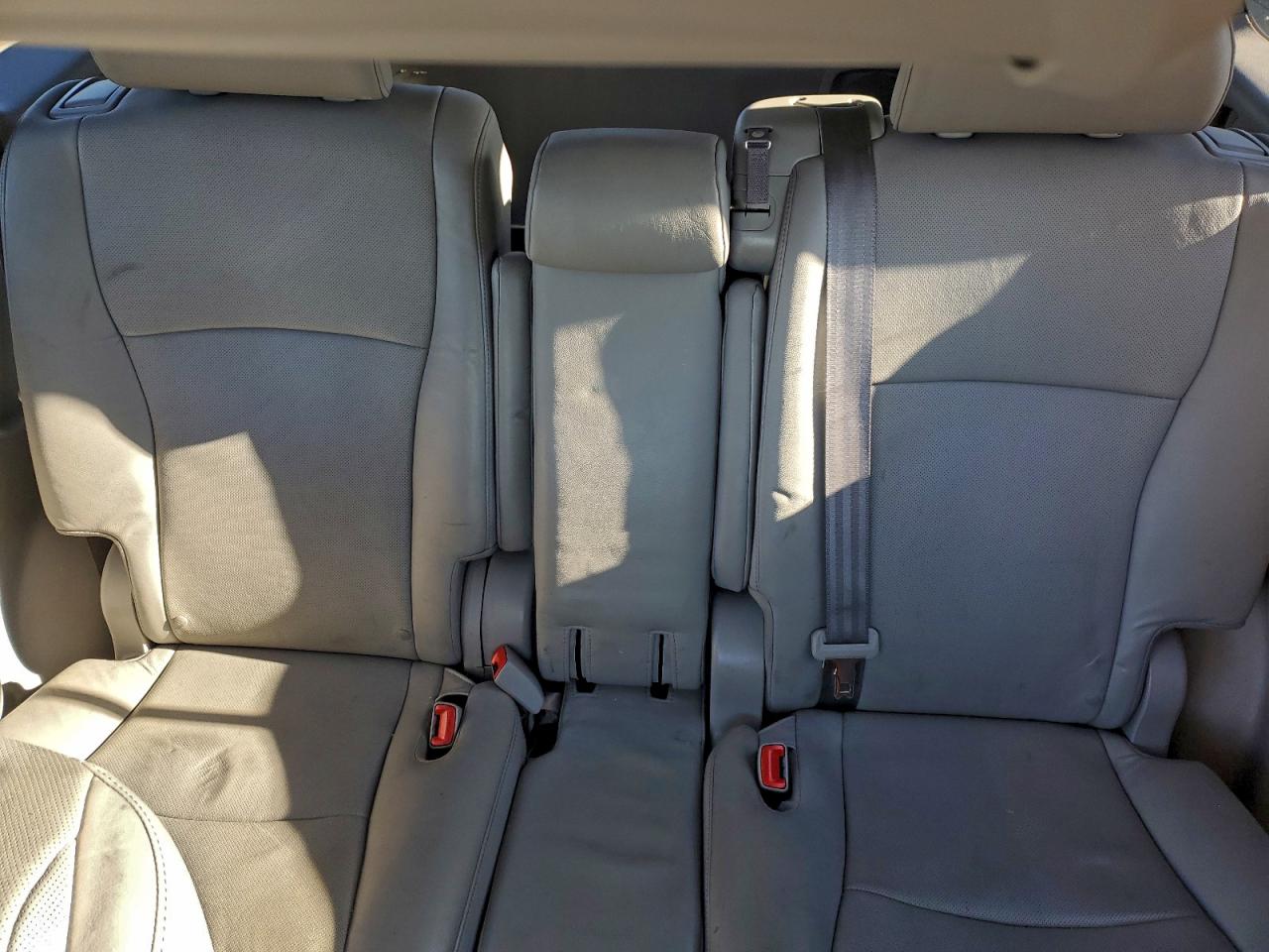 2013 TOYOTA HIGHLANDER LIMITED photo 10