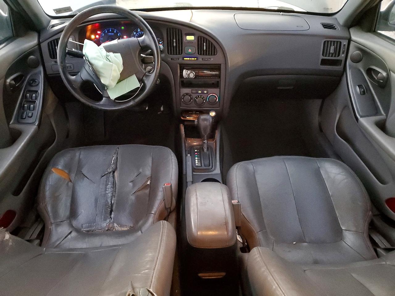 2004 HYUNDAI ELANTRA GLS photo 8