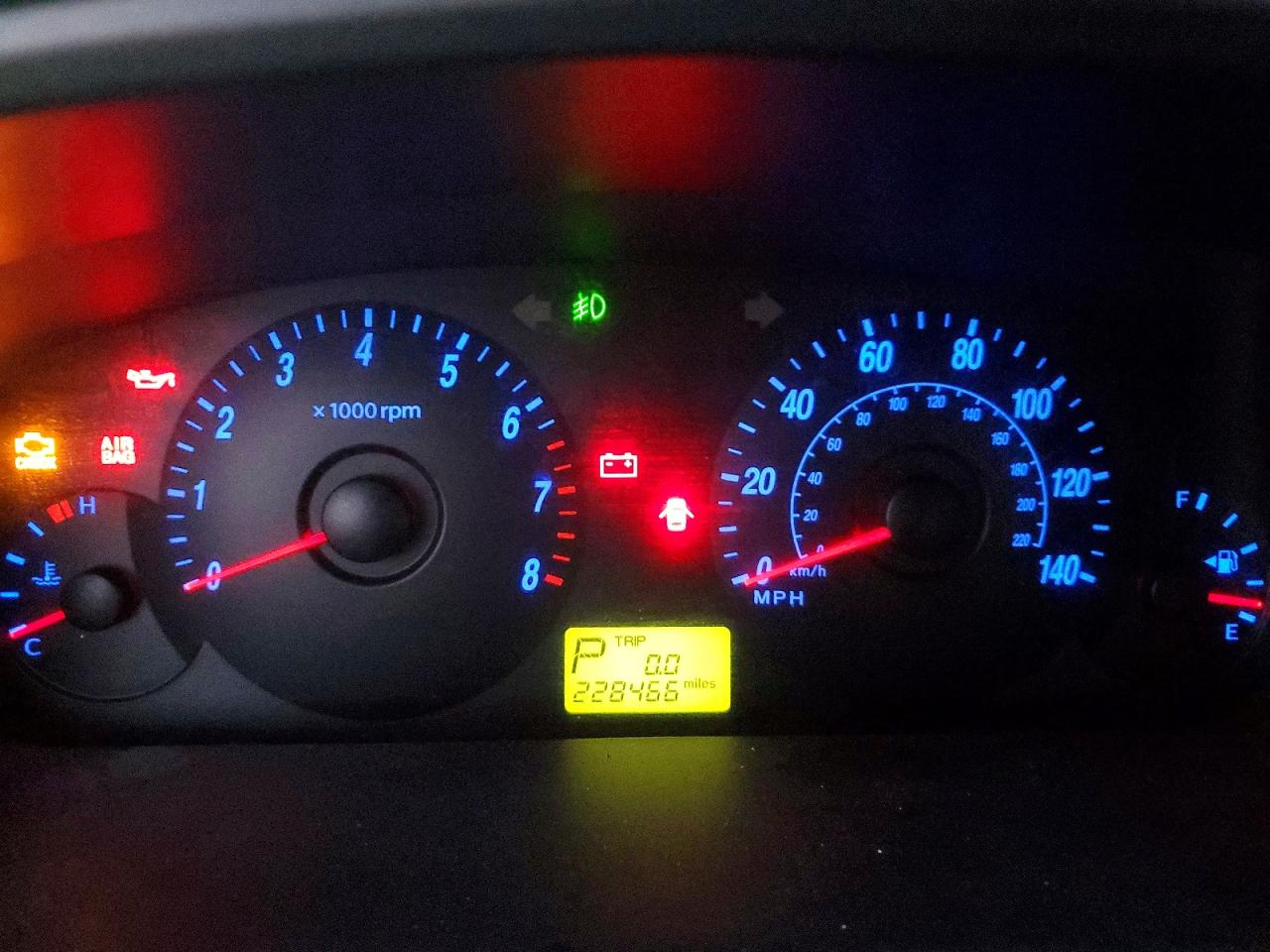 2004 HYUNDAI ELANTRA GLS photo 9