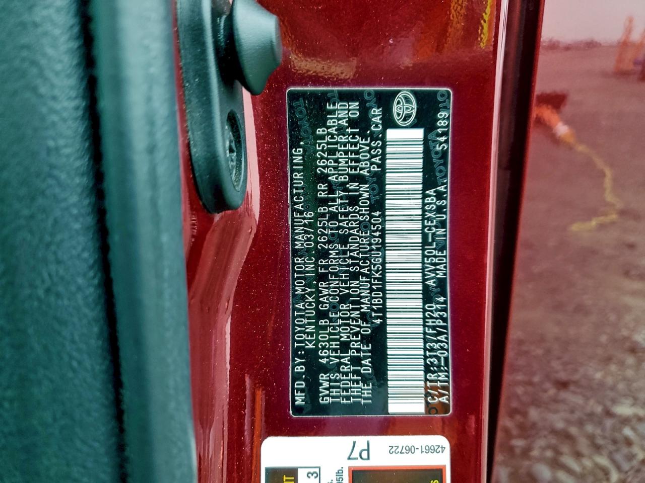 2016 TOYOTA CAMRY HYBRID photo 23